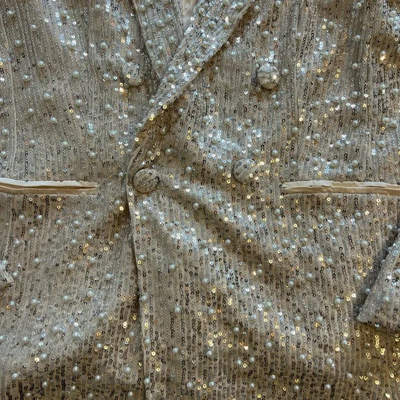 MABLE Silver Sequin With Pearls Women's Statement Piece Blazer NWT - Picture 2 of 13